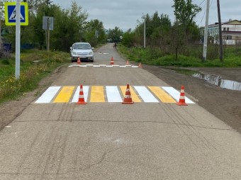 В Яковлевском районе на автодорогах местного значения обновили дорожную разметку