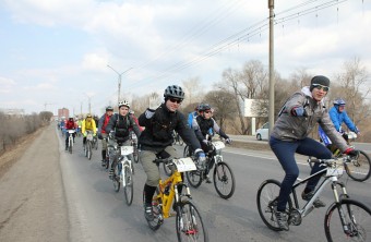 спортивные выходные в приморье – массовые утренние зарядки, велопробеги, турниры по тяжелой атлетике