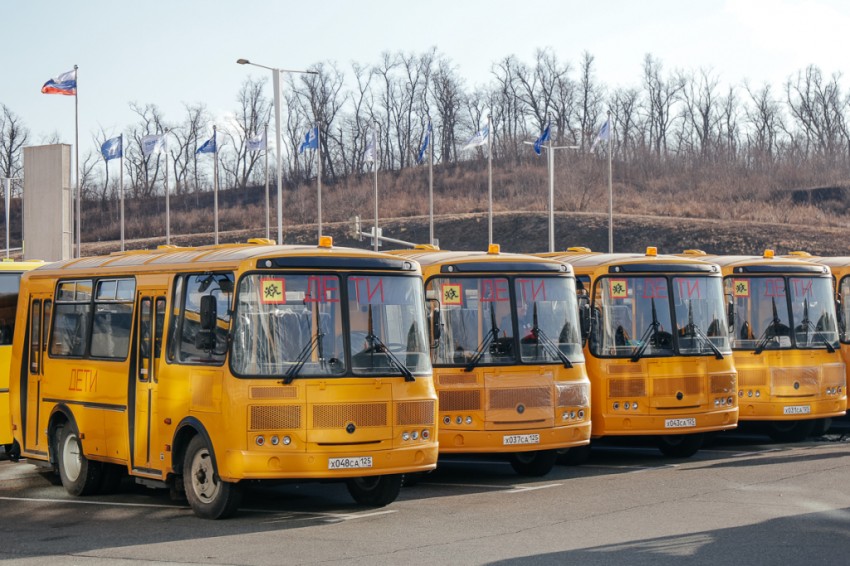 ​47 новых автобусов пополнили школьный автопарк Приморья